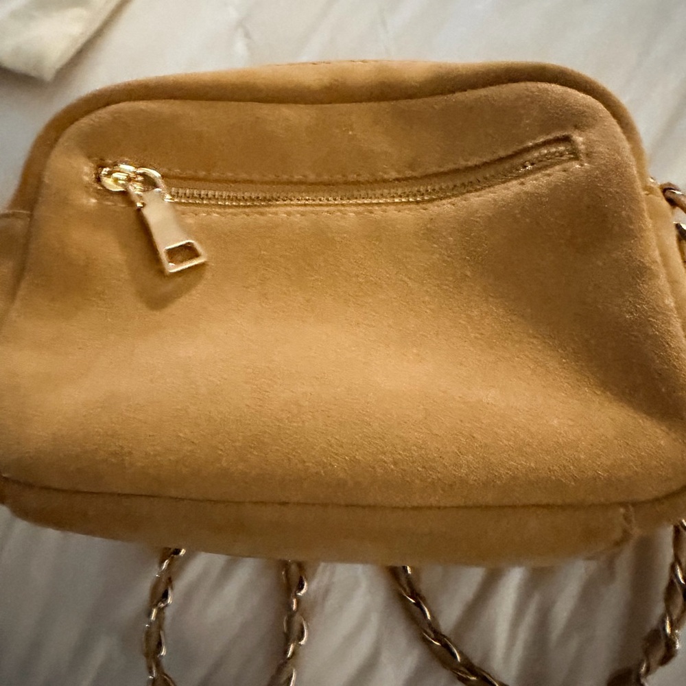 Elegant Tan Crossbody Bag with Gold Chain